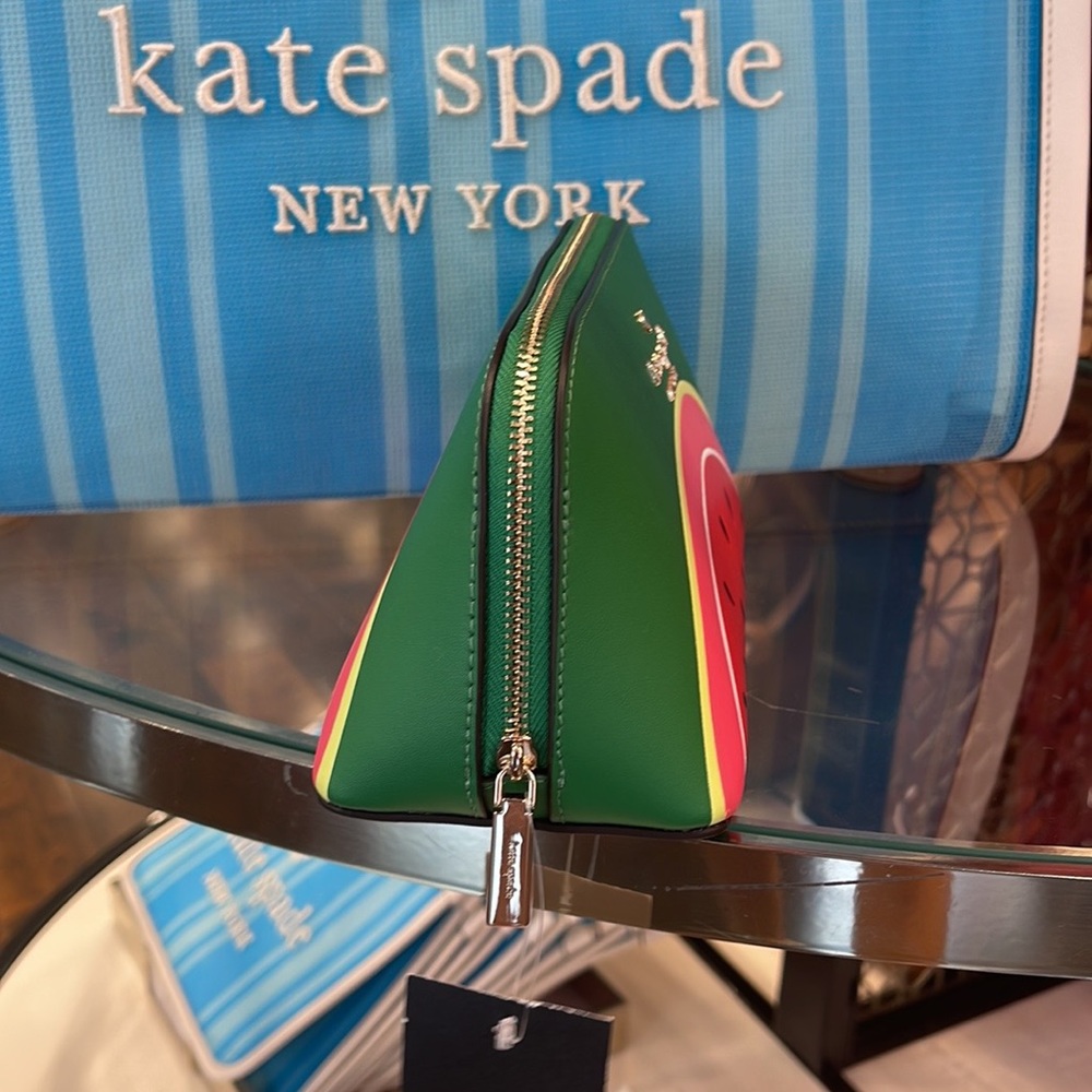 Kate Spade Watermelon Small Cosmetic Case
COLOR:
Multi
NWT - Picture 8 of 16